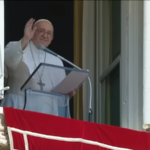 Papa Francisco no Angelus: “Caminhemos sem medo e mantenhamo-nos acordados”