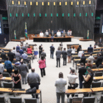 Sessão solene na Câmara destaca urgência da moradia digna e lança apelos da Campanha da Fraternidade 2026